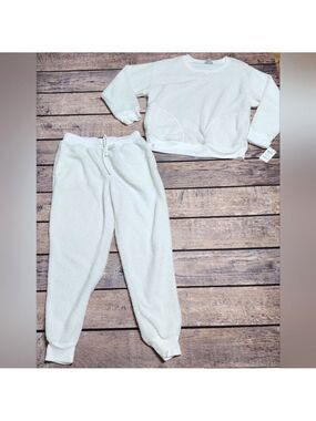 Jenni Intimates Teddy Bear Sherpa Loungewear Set in White Small - New With Tags